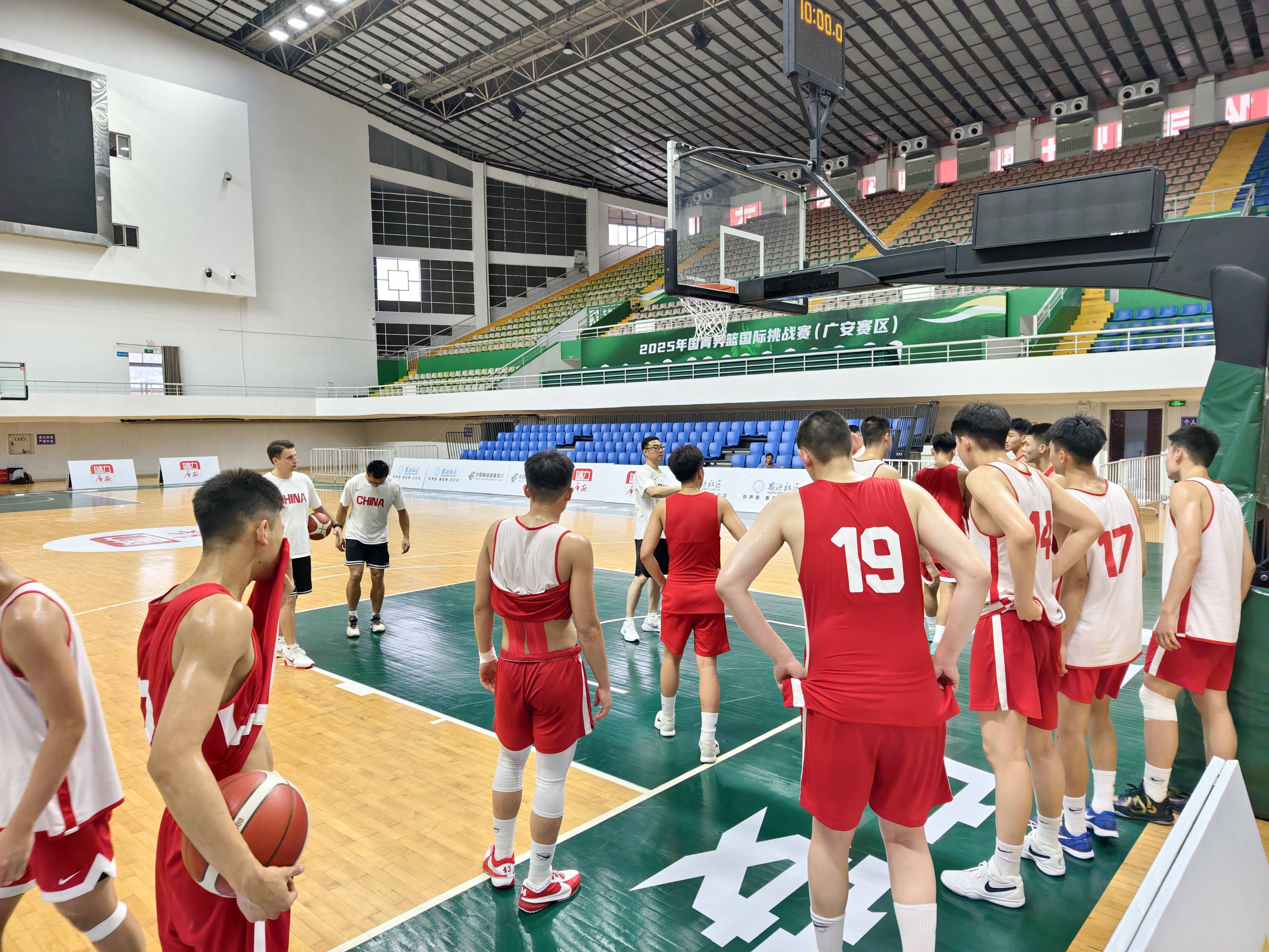 集结日突围战来临，巴塞罗那篮球队围绕亚洲杯复出首秀，更衣室稳定，阵容厚度经受考验的简单介绍-竞技宝登录